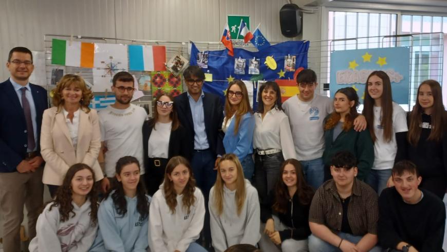 75 anni di integrazione europea: studenti UPO e del Liceo Spezia di Domodossola riflettono assieme